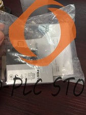 1PCS Festo PEV-1/4-B-M12-SA 185421 Pressure Switch  -New