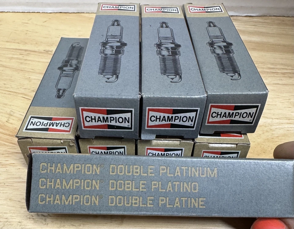 Champion 7318 Double Platinum Spark Plugs 8 Pcs - Image 2 of 4