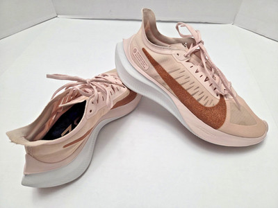 NIKE ZOOM GRAVITY WOMENS SZ 9.5 RUNNING SNEAKERS ECHO PINK/BRONZE CT1192-600 EUC