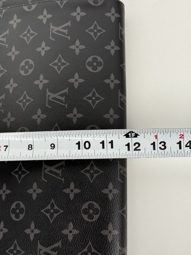 LOUIS VUITTON District PM Monogram Eclipse Messenger Bag - Bild 15 von 16