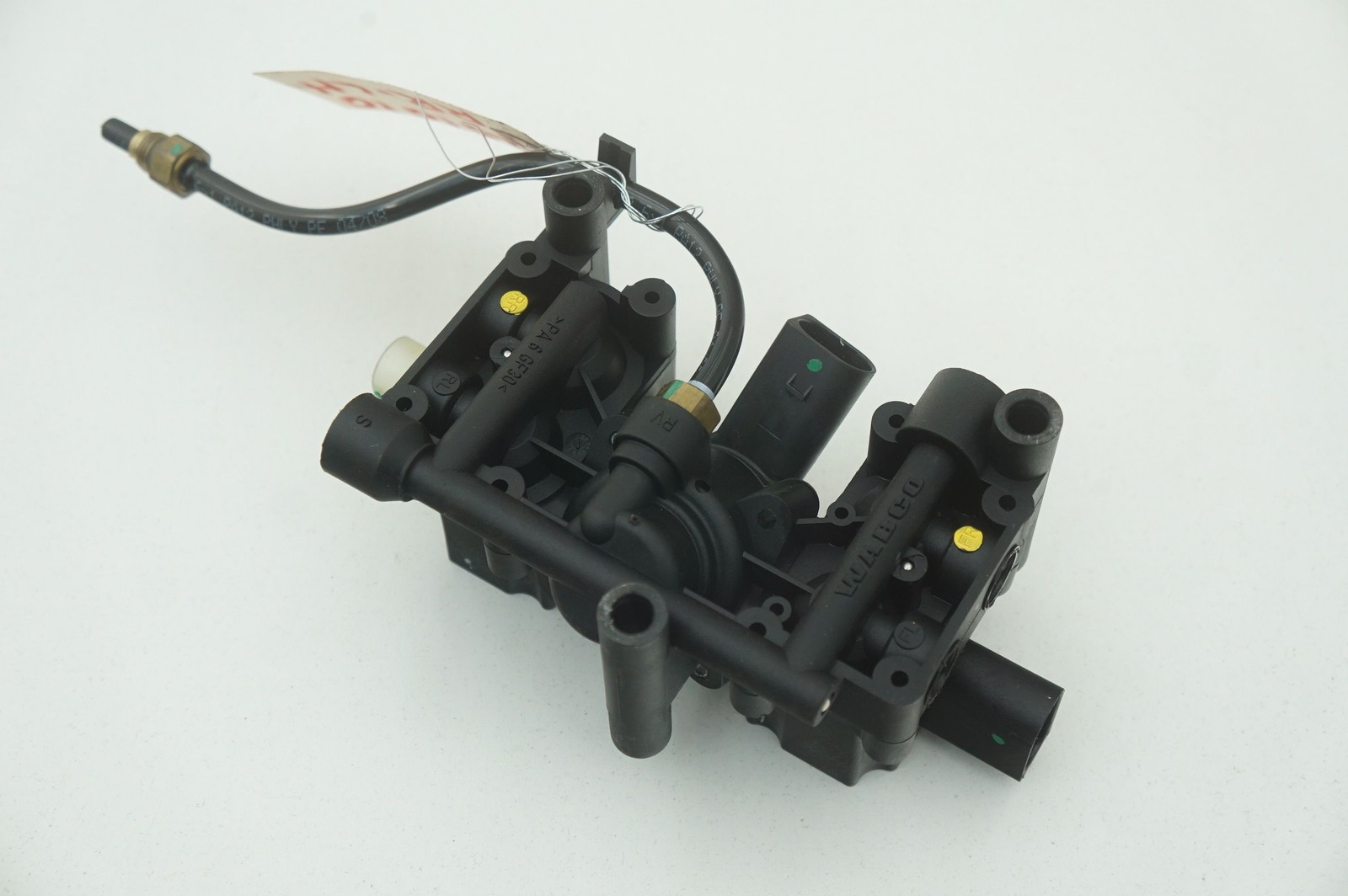 Rear Air Suspension Solenoid Valve Block 4725525660 Rolls Royce Phantom Vii 2006