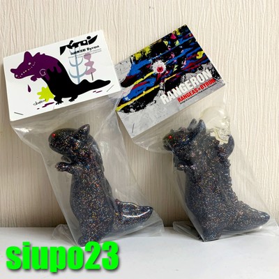 Shoko Nakazawa x T9G ~ Rangron & Byron Sofubi Vinyl Figure Cosmic