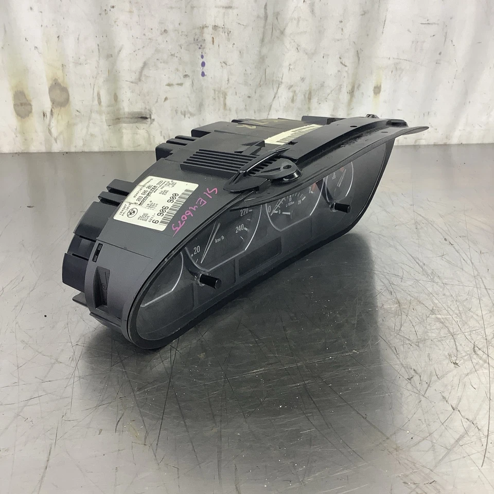 BMW 330i E46 Sedan Speedometer Instrument Cluster Engine Manual M54b30 168 K KPH - Image 2 of 4