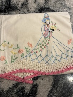Set 2 Vintage Standard Pillowcases Hand Embroidered Flowers Crochet Lace Lady
