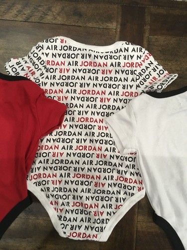 Nike Air Jordan Baby 1 Piece Set-Red &White Solid 0-3M, Wording 3-6M Basketball - Picture 8 of 10