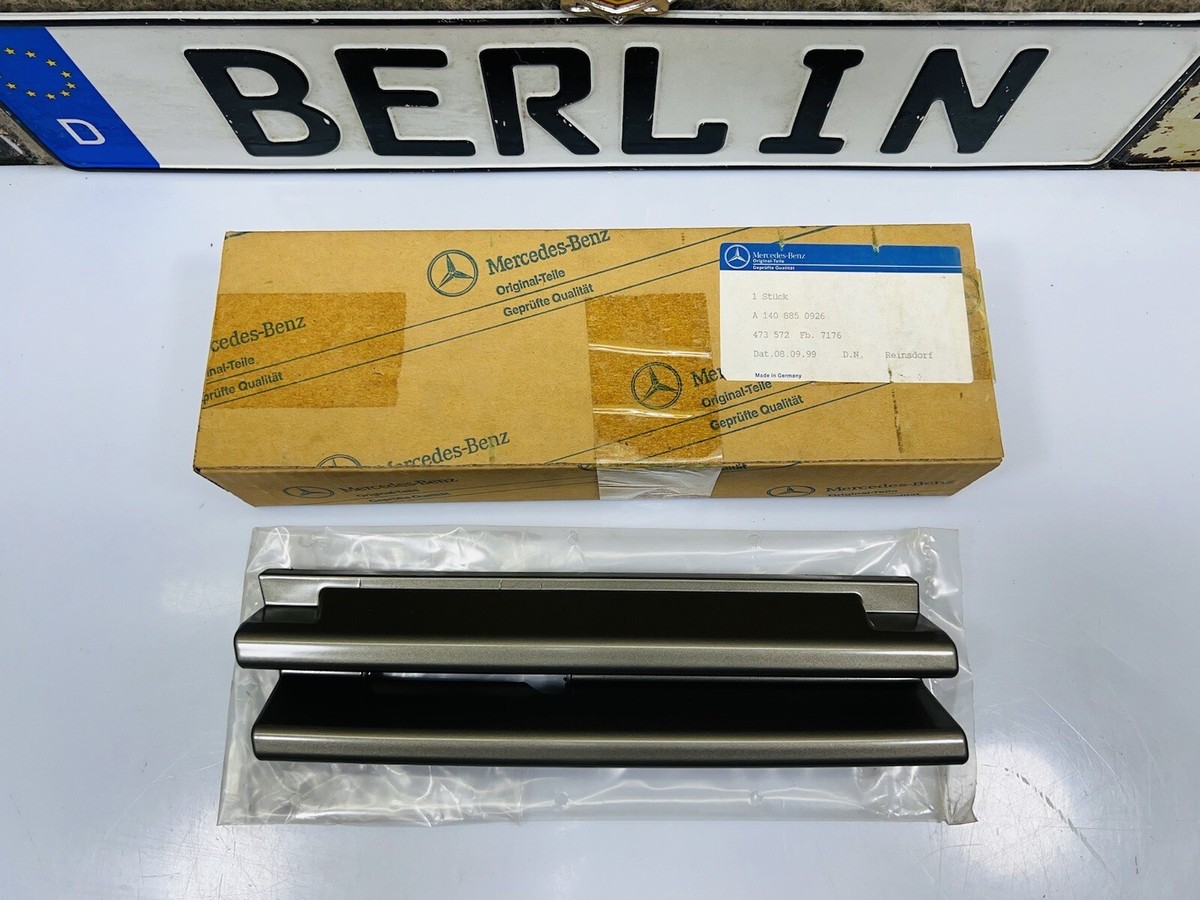 Mercedes Benz W140 Hook Cover Front Bumper Trim Panel A1408850926  