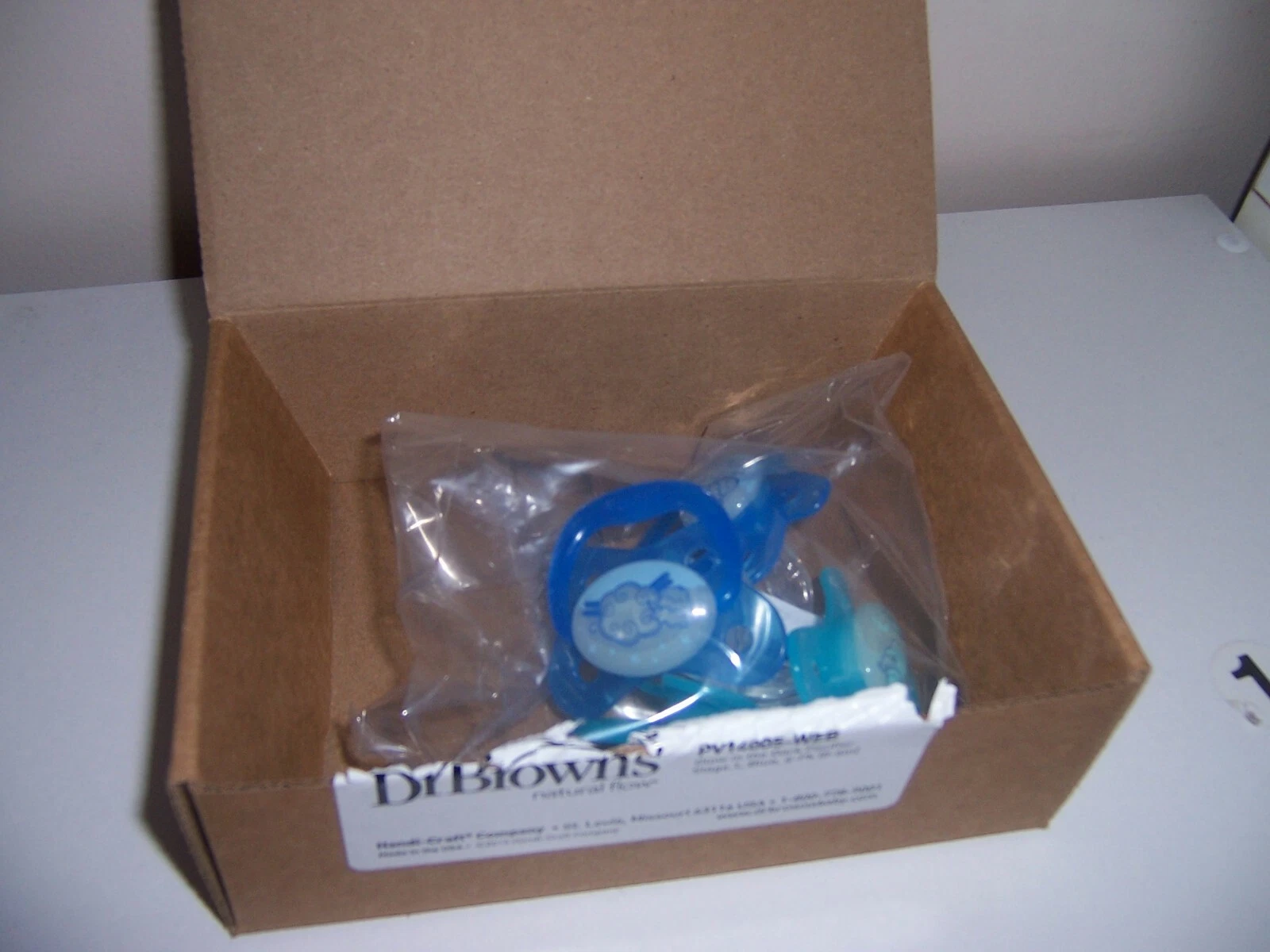 Dr Browns Natural flow night time pacifiers stage 1 one box 4 pacifier in box