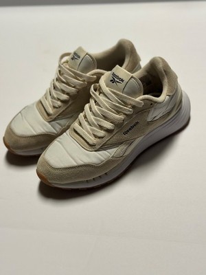 Woman's Beige Suede /Reebok Running shoes/Size 7.5