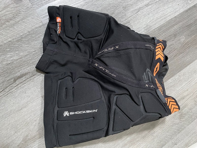 Shock Doctor 563 Lax relaxed Fit Impact Short with Ultra Carbon Cup boys-XL