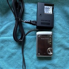 Olympus Stylus 770SW 7.1MP Silver Compact Waterproof Shockproof w/ Charger