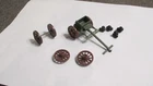 VINTAGE MARX MINIATURE PLAYSET CAISSON W/EXTRA WHEELS & CANNON BALLS