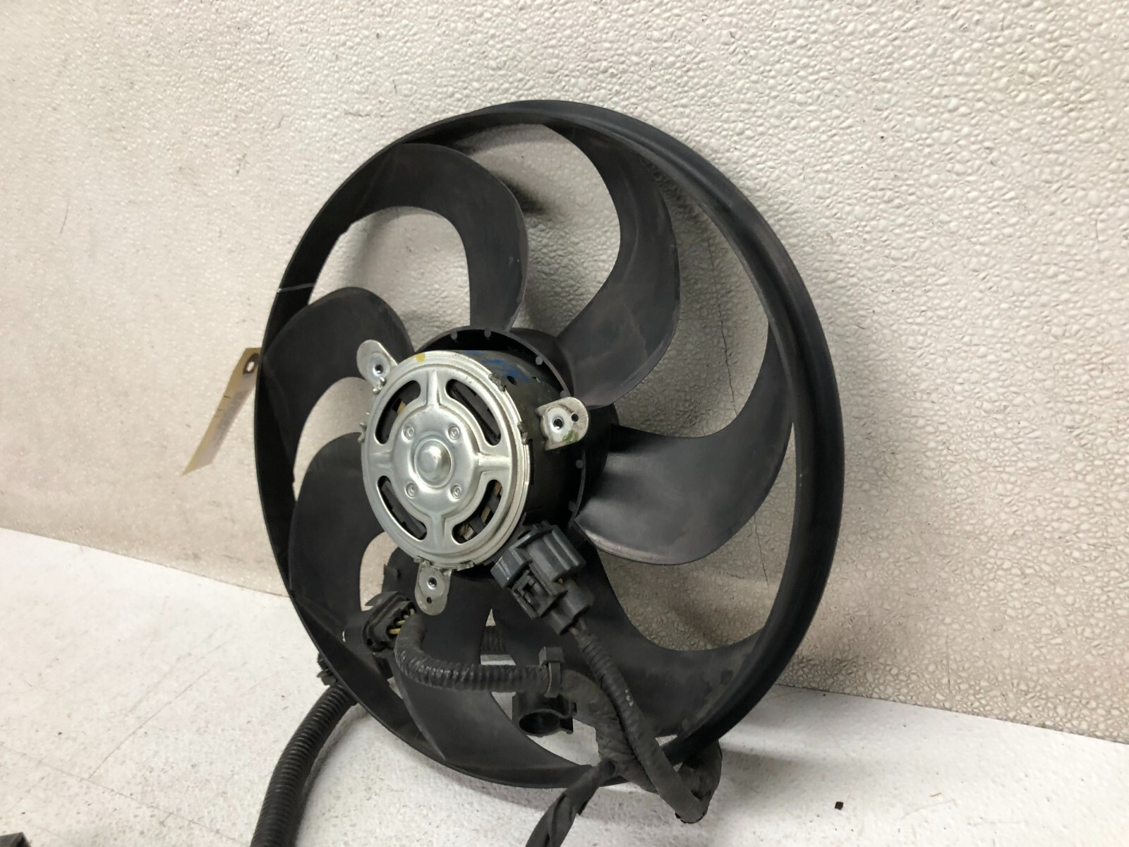 1316 LINCOLN MKZ ENGINE RADIATOR COOLING FAN BLADES ASSEMBLY, OEM