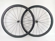 700C Ultra Light Carbon Road Bike Wheels 38mm Depth 25mm Width Clincher Tubular