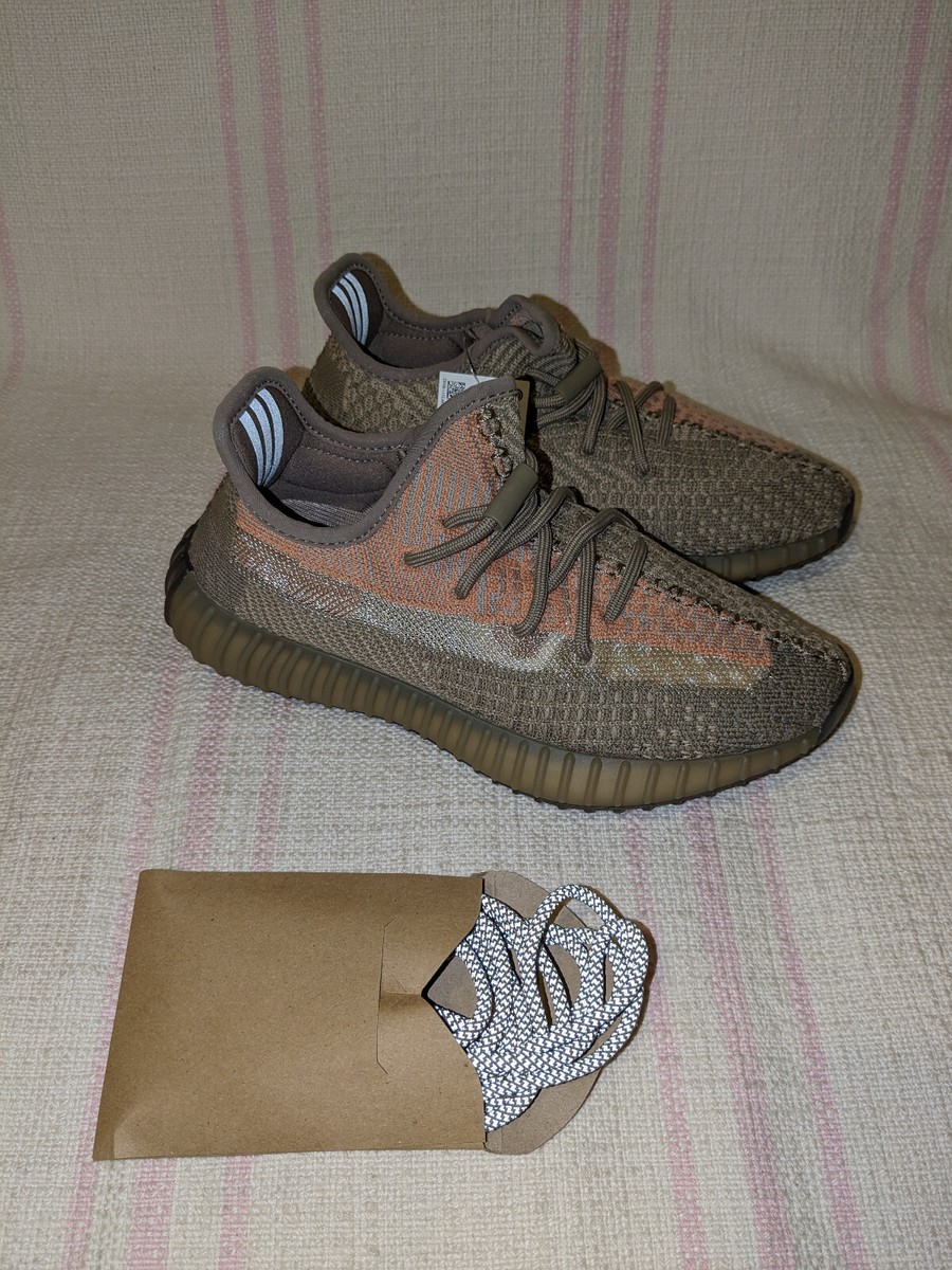 【希少】452 'Beige' adidas Yeezy Boost 350 V2 Sand Taupe Brown Gum Tan Earth