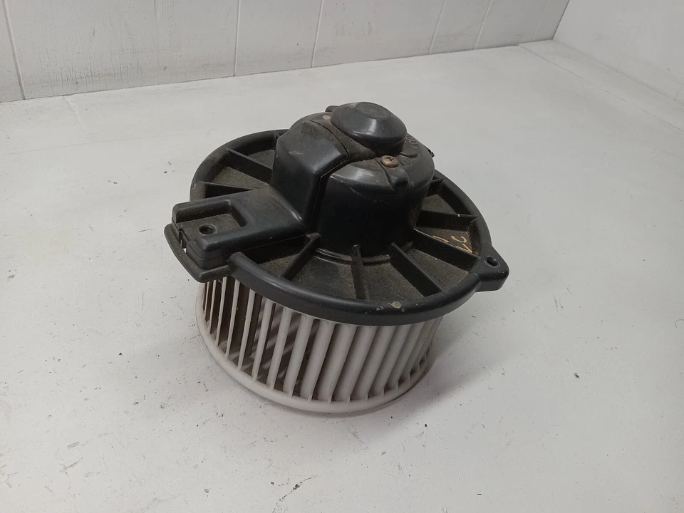 1993-2002 MITSUBISHI MIRAGE MOTOR DE VENTILADOR HVAC FABRICANTE DE EQUIPAMENTO ORIGINAL, 615-58300 - Imagem 2 de 4