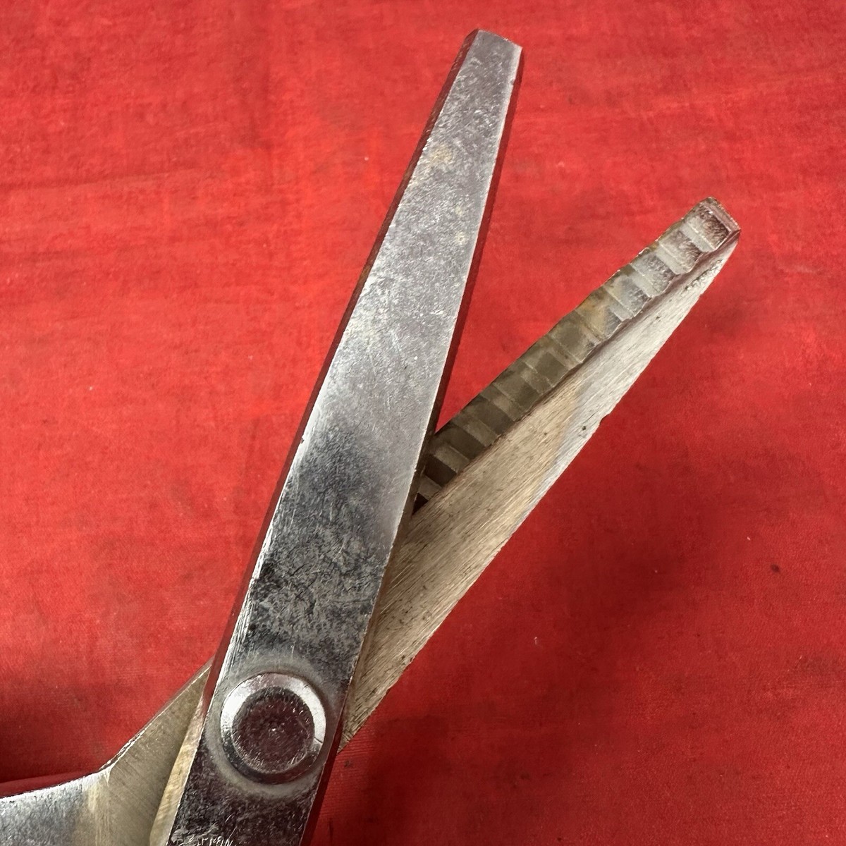 Vintage Griffon Cutlery 8
