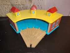 Wooden Train Track Round House with 5 Way