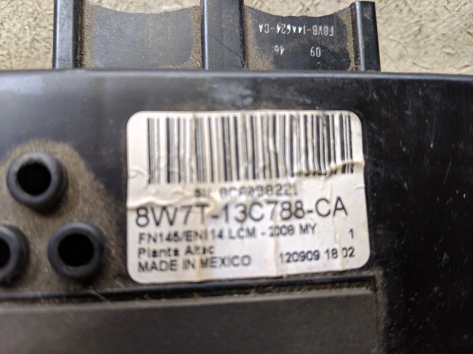 Módulo de control de iluminación de lámparas 8W7T13C788CA para 08-11 FORD CROWN VICTORIA VIC  Foto 2 de 4