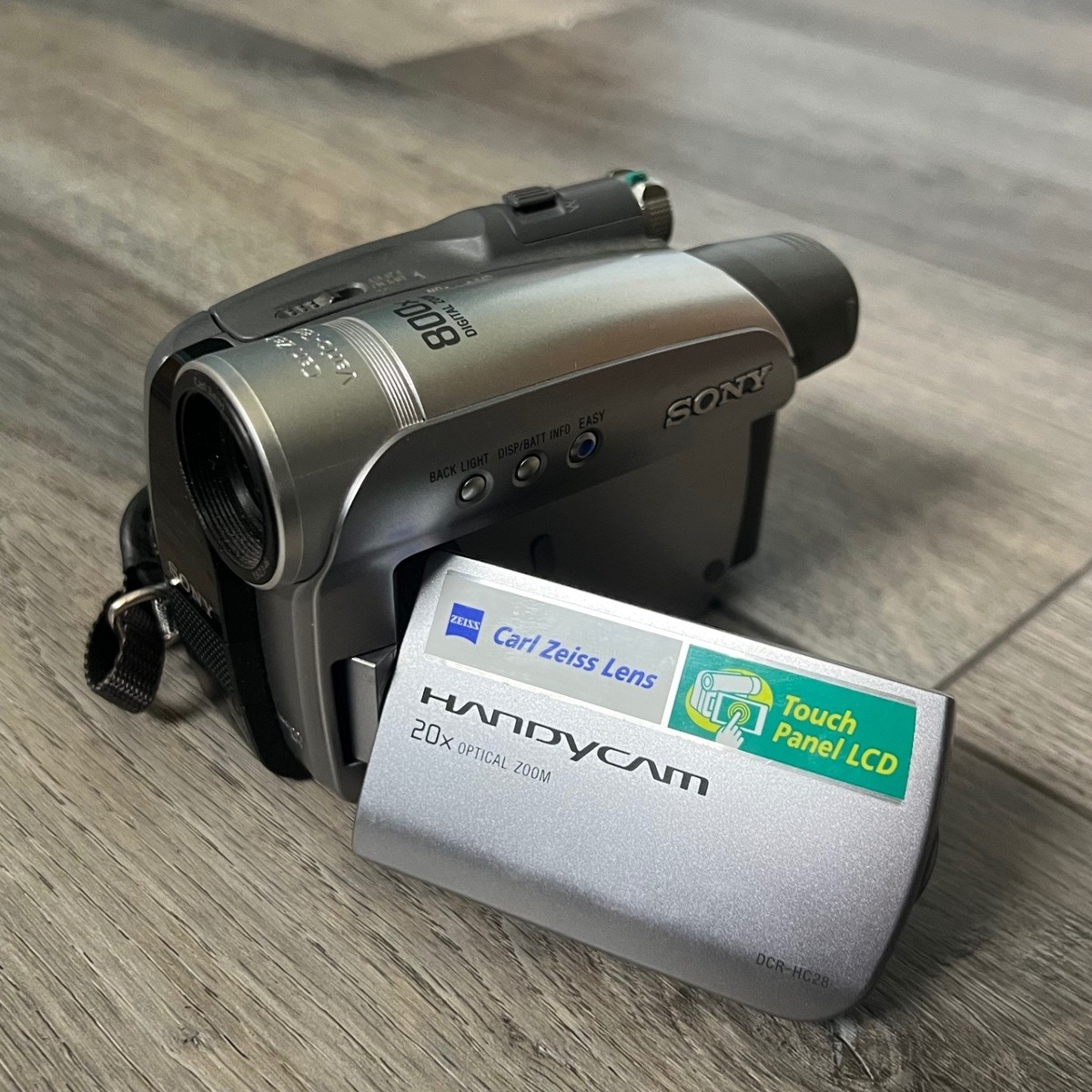 Sony Handycam DCR-HC28 MiniDV Camcorder Carl Zeiss Lens 20x Zoom