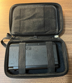 Nintendo 3DS Super Mario Edition 4GB ; Includes Case Charger SD Card 2 Games