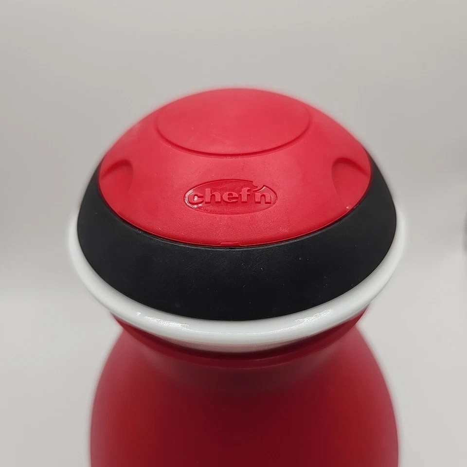 Olla de chocolate caliente Chef’n con espumador batidor interno a pilas 32 fl oz. Foto 3 de 4