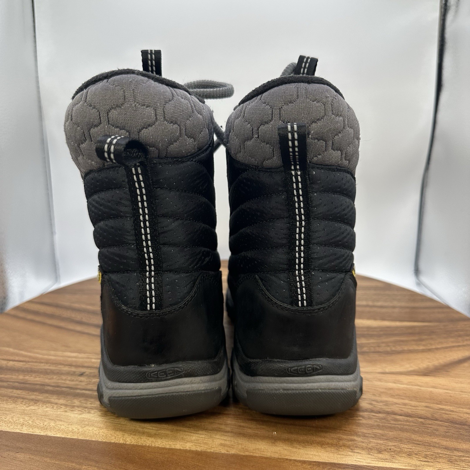 Stivali stringati Keen Hoodoo II neri isolati escursionismo inverno viaggio donna 6 5