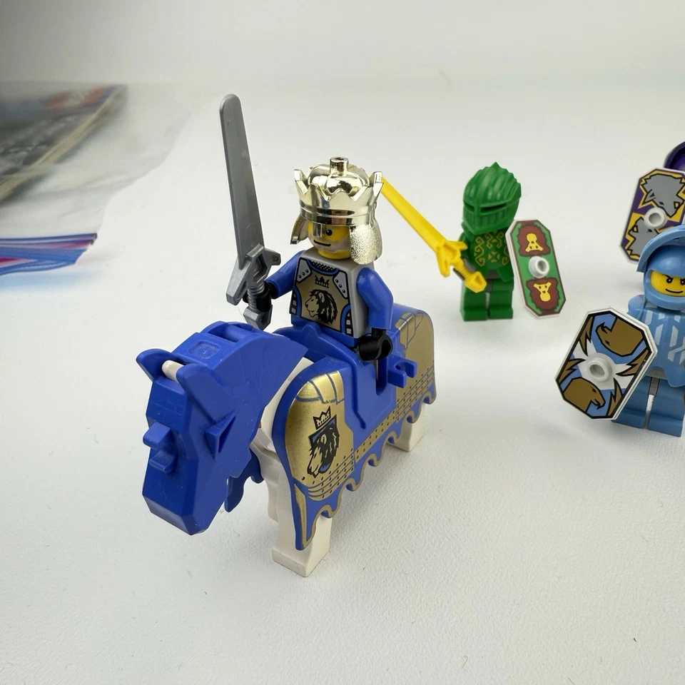 LEGO The Castle of Morcia (8781), 95% Complete with All Minifigs and Manual - Image 3 of 4