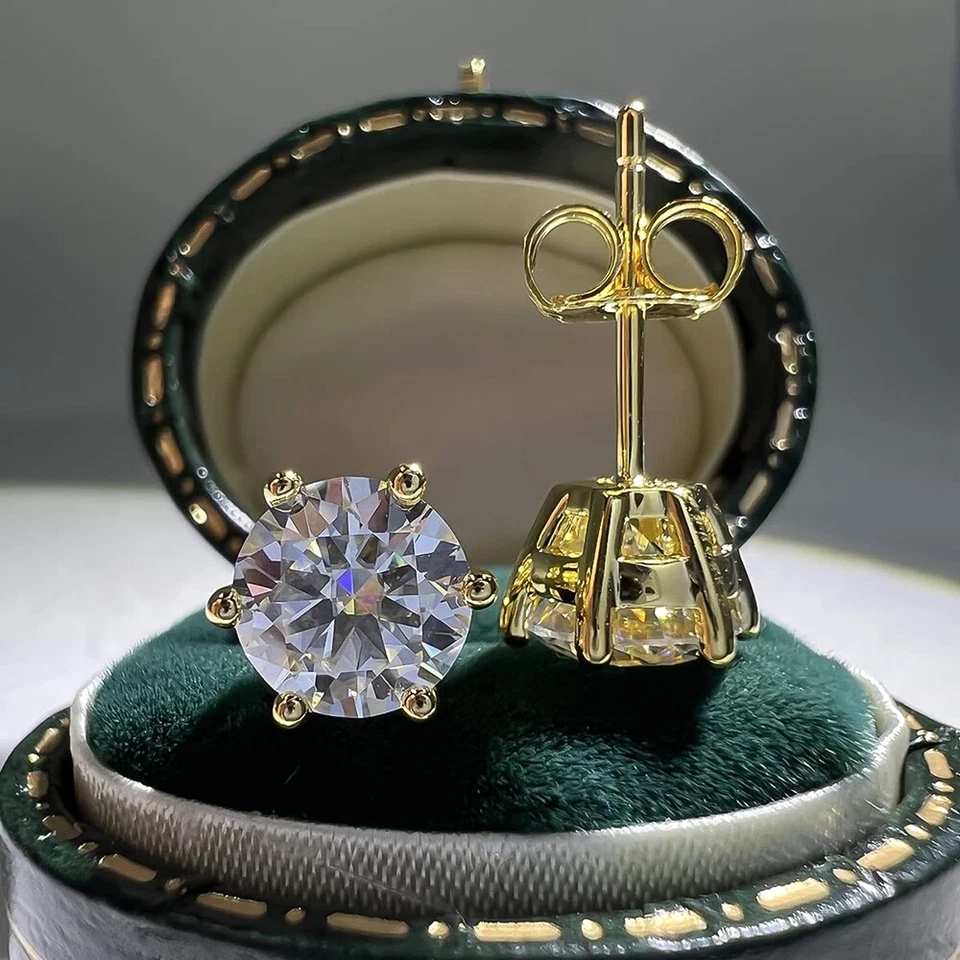 Aretes de moissanita de 6 puntas brillantes enchapados en oro amarillo de 18 quilates en plata 925 Foto 4 de 4