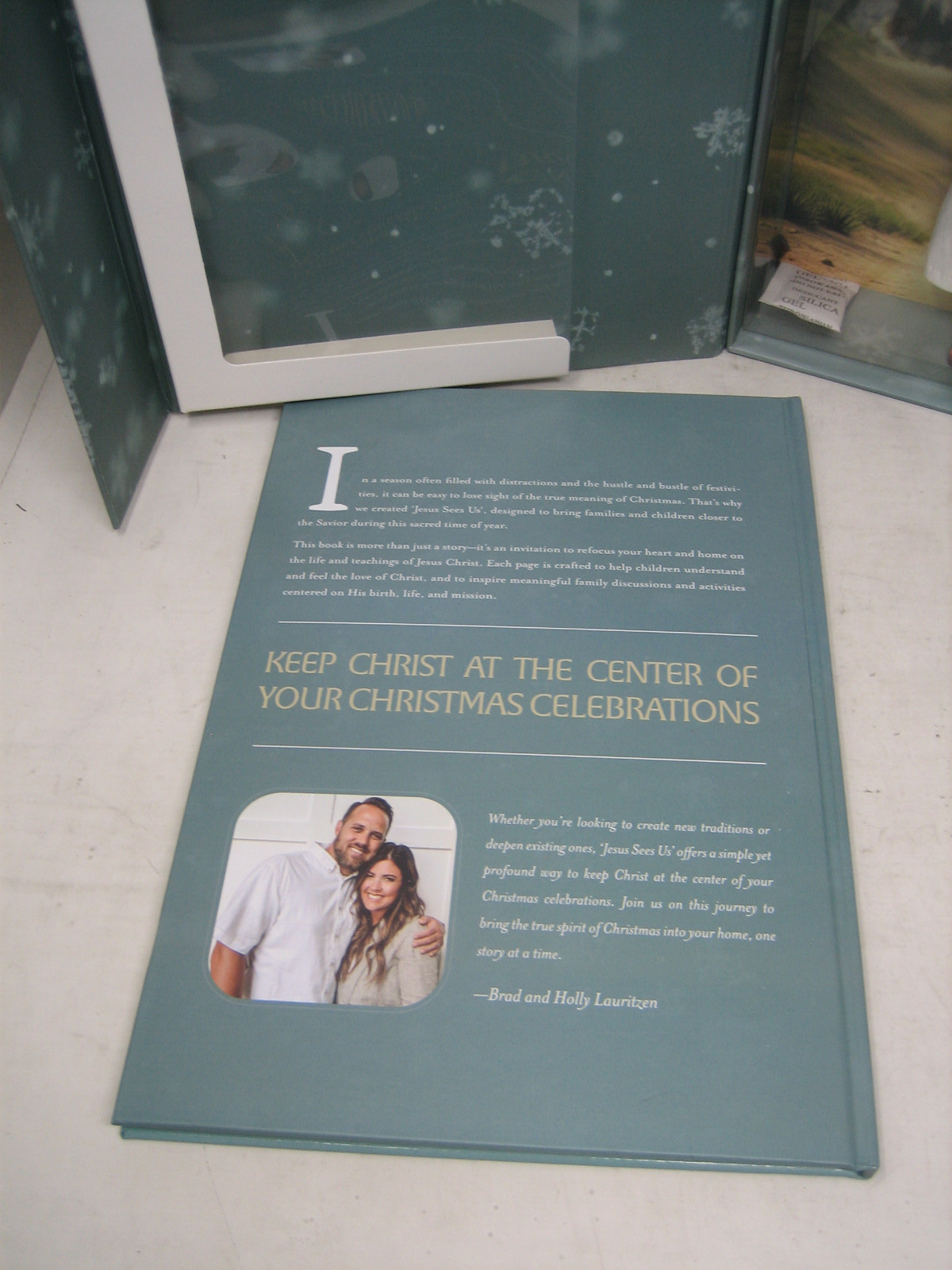 SUPER RARE JESUS SEE'S US 12 " FIGURE + BOOK BY BRAD & HOLLY LAURITZEN 2024 GOD