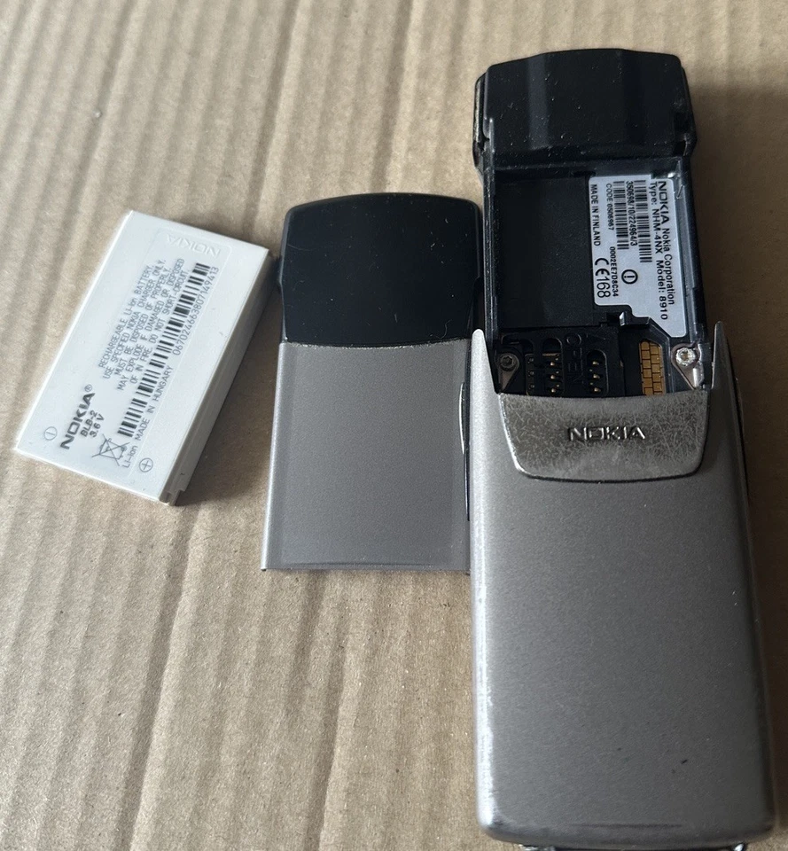 Nokia 8910 (NHM-4NX) Mobile Phone - Unlocked - Retro 2G GSM (Titanium Colour) - Image 3 of 3