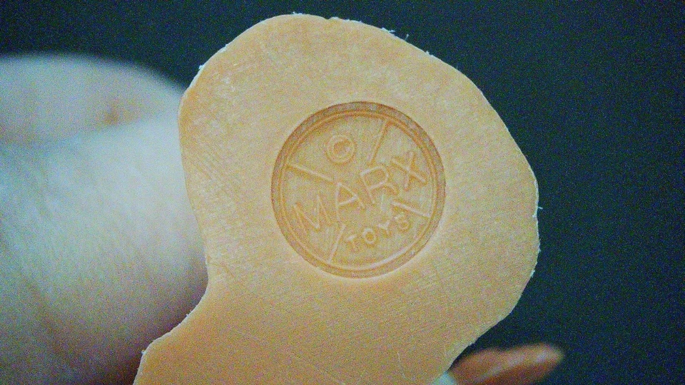 Juego de 14 figuras de indios vintage de Marx Fort Apache y 1 tótem caramelo Foto 3 de 4