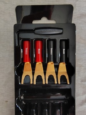 AudioQuest SureGrip 100 Multi-Spade Connectors - 4 pieces
