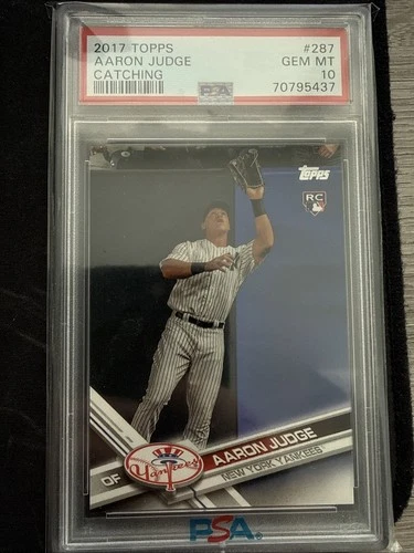 2017 Topps Aaron Judge Rookie Catching PSA 10 Gem #287