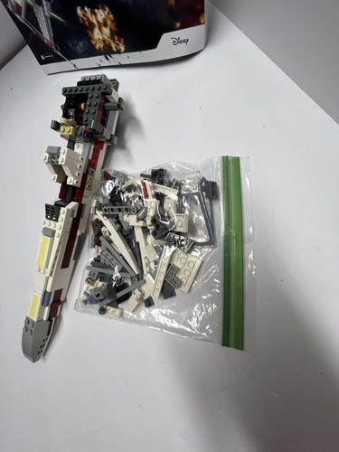 Lego Star Wars (75218): X-Wing Starfighter INCOMPLETE  Pieces And Instructions - Picture 2 of 4