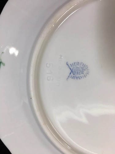 (2) Herend 'GREEN FLOWERS' TEA TRIO - Teacup, Saucer, Plate - Pattern #HER63 - Picture 12 of 12
