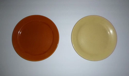 2 VINTAGE BAUER LOS ANGELES USA POTTERY LUNCH PLATES PASTEL LA LINDA 9.25" LOT 1