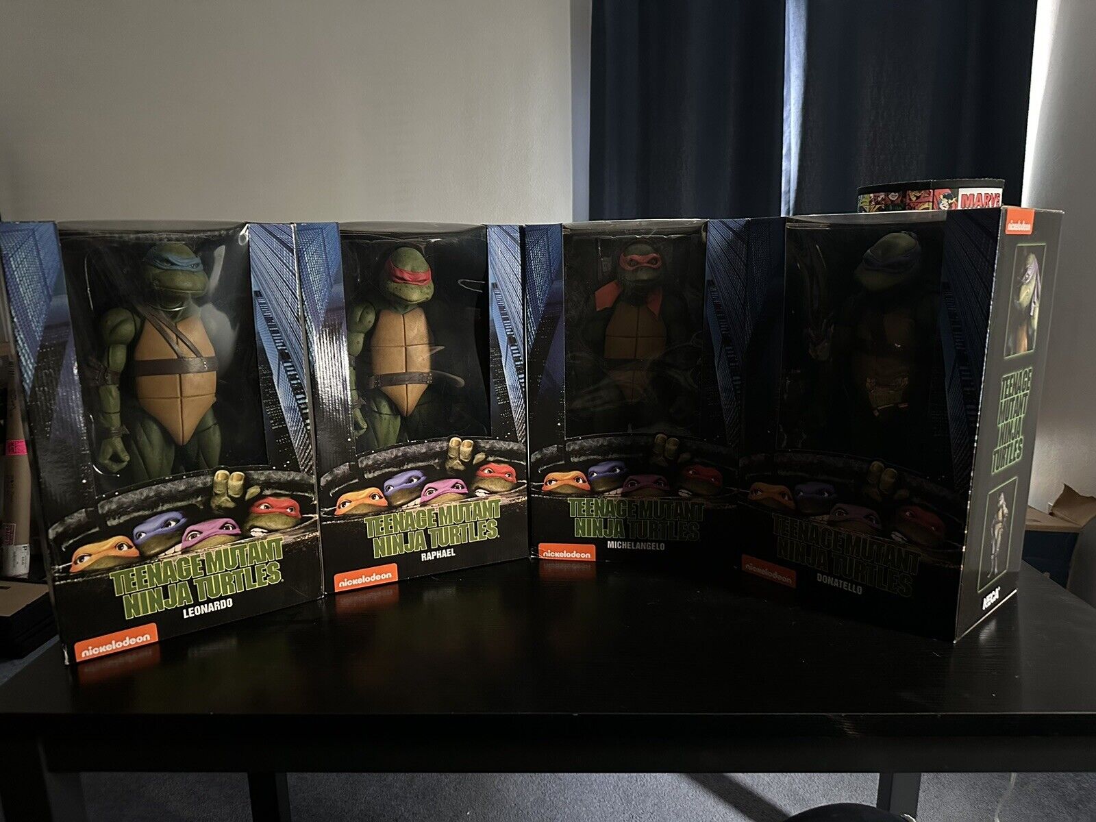 Teenage Mutant Ninja Turtles – 1/4 Scale Action Figure – Donatello - NECA