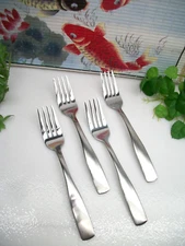 4   Cambridge Silversmiths   MADISON   Stainless Steel  Salad or Dessert Forks