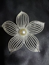 Beautiful Brooch in Flower Shape with Pearl in the Center Sarah Coventry Signed