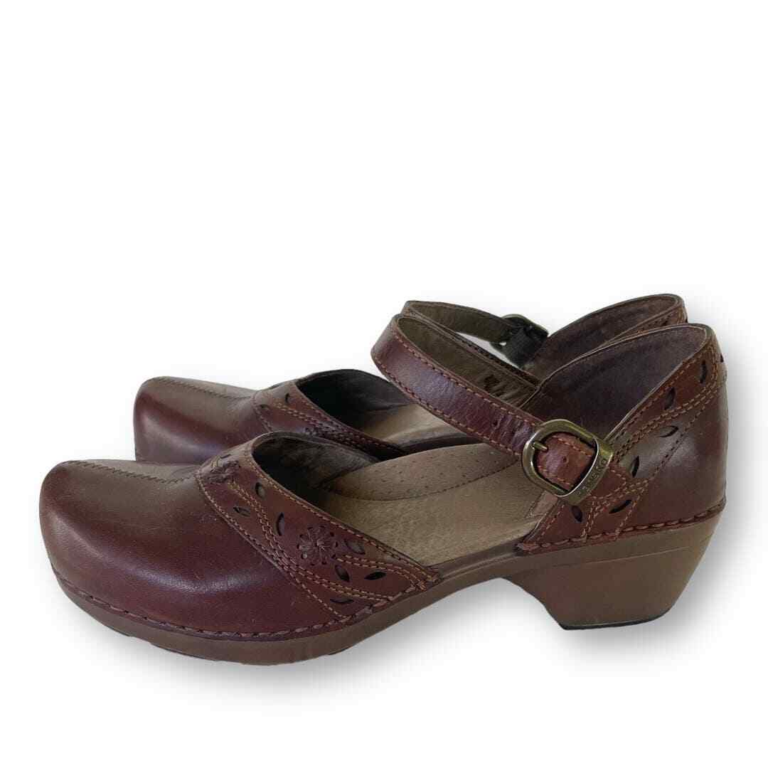 Dansko Sally Brown Mary Jane clogs size 8.5