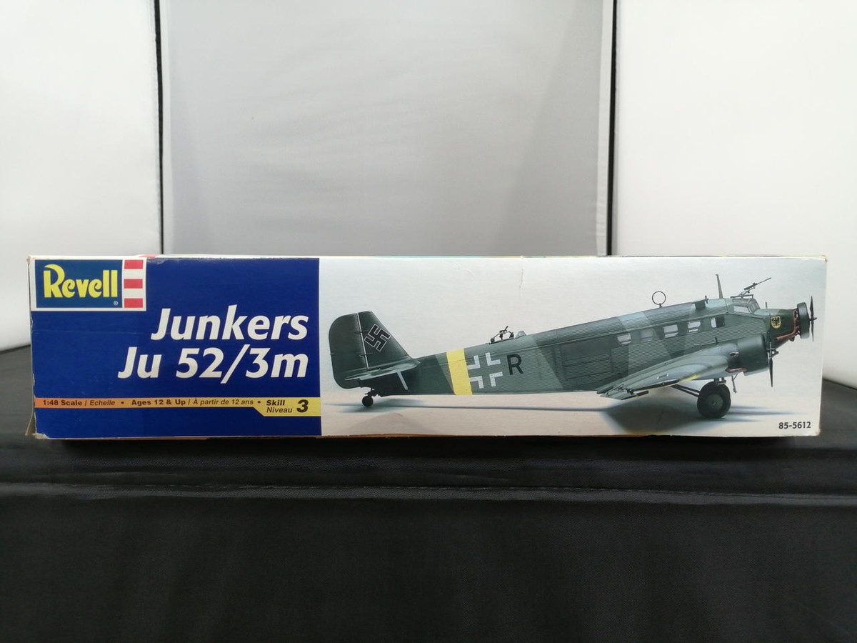 【新品・希少品】Revell Junkers Ju 52/3m REVELL Junkers JU 52/3M Transport Plane BIG 1:48 Scale 85