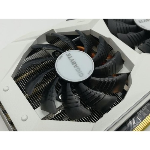 GIGABYTE GeForce RTX 2060 SUPER 8GB Graphics Card GV-N206SGAMING WHITE - Picture 6 of 9
