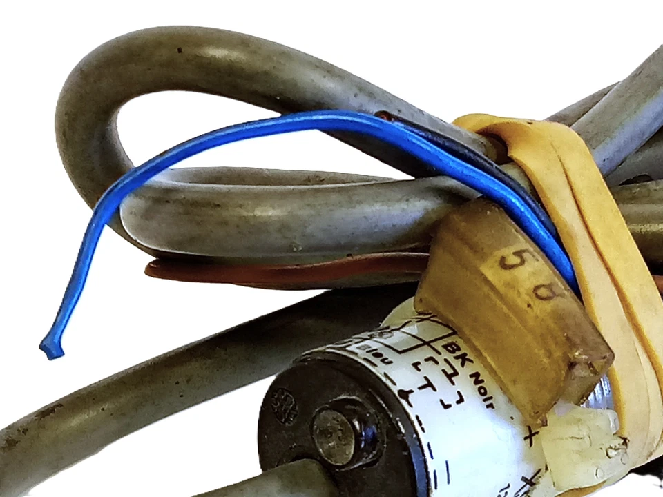 Telemecanique XSA-H05713 12-48 VDC Inductive Proximity Sensor - Image 3 of 3