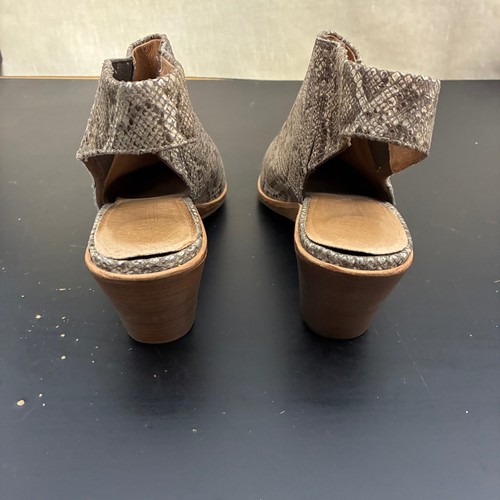 Gentle Souls Kenneth Cole Size 8 M Snake Skin Slingback Block Heel Booties - Picture 5 of 6