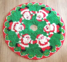 Vtg Skillcraft Christmas Rug Tree Skirt Handmade Latch Hook Dancing Santa Claus