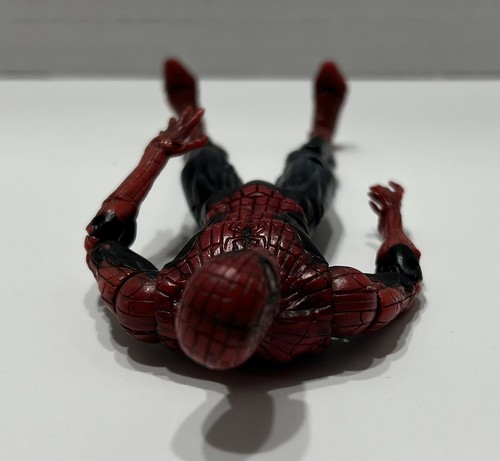 Marvel Legends Toybiz Series Mcfarlane SPIDER-MAN 6" Action Figure 2002 - Picture 5 of 8