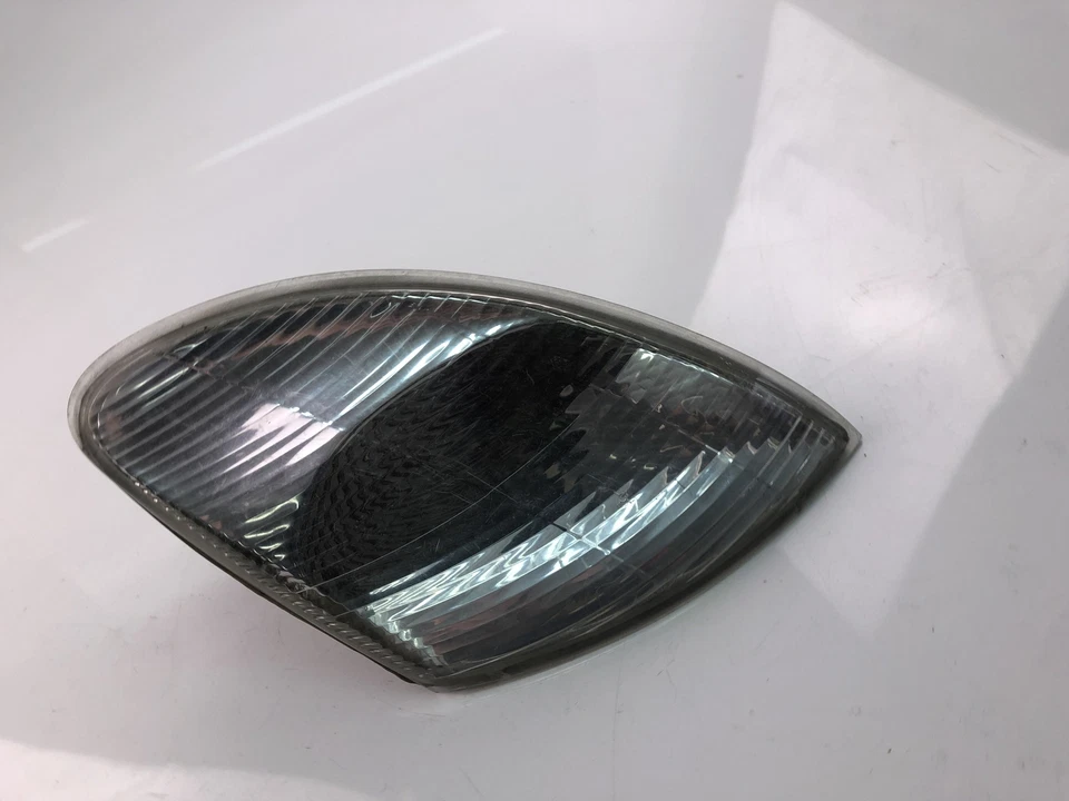 RENAULT MEGANE I BA0/1 7700831466 Segnale di direzione parafango anteriore 1999 17917518 - Immagine 2 di 4