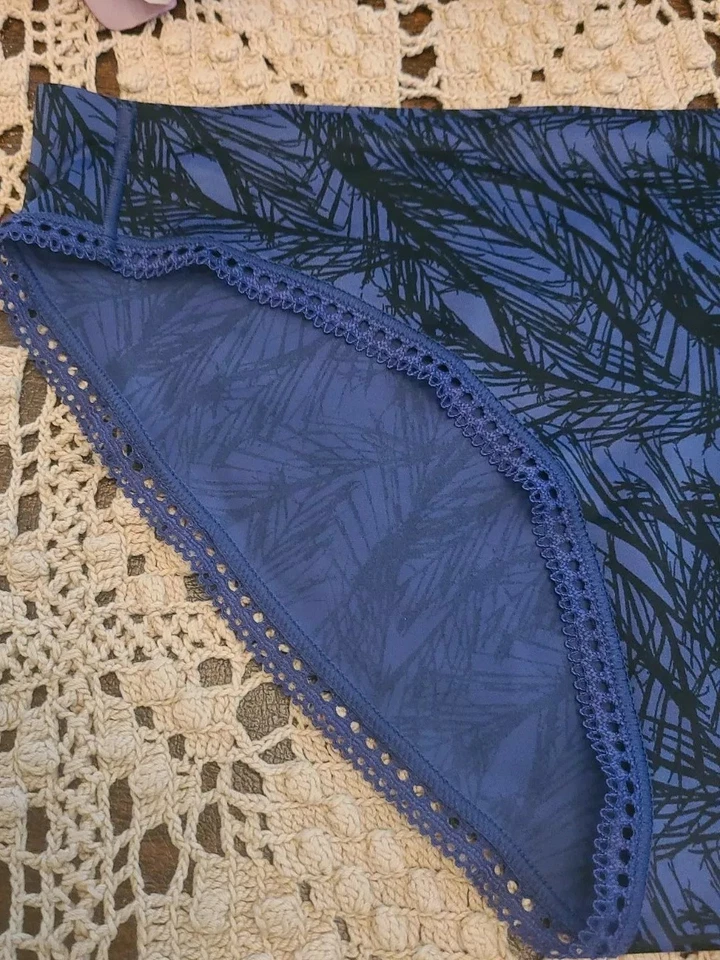 Bragas de bikini S/5 CALVIN KLEIN Smooth Vibes LIQUID TOUCH ~ QF4481-541 NUEVAS CON ETIQUETAS $22 Foto 2 de 4