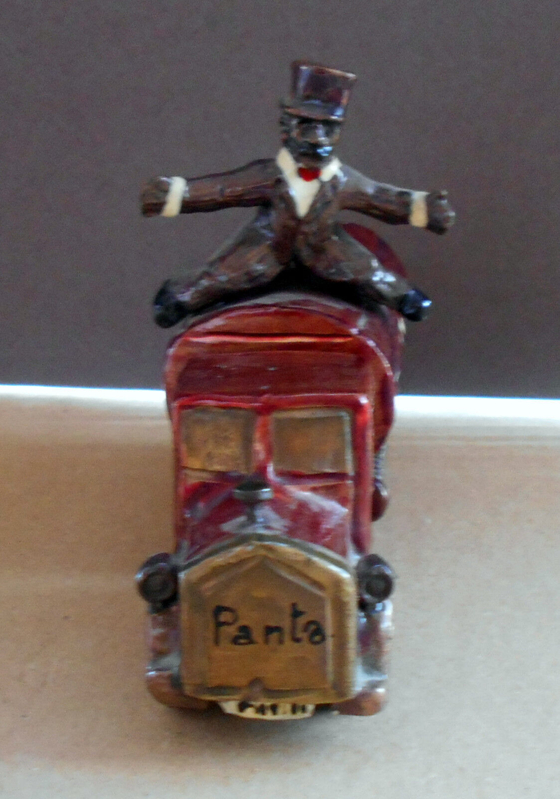Foto 1 di 8