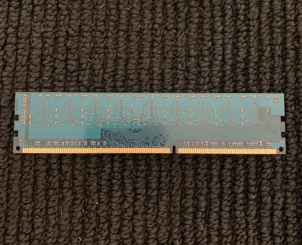 (6) Hynix 1GB 1Rx8 PC3 8500E 7-10-D0 RAM - Image 3 of 4